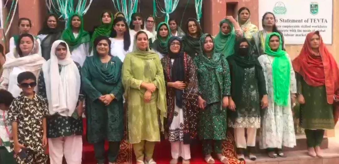 گورنمنٹ ٹیکنالوجی کالج برائے خواتین لیہ میں شجر کاری و جشنِ آزادی کی پروقار تقریب